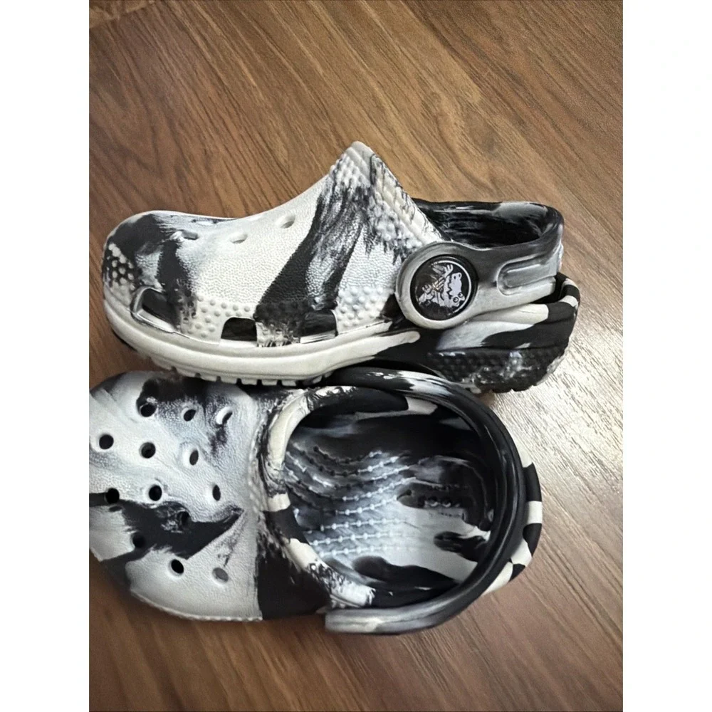 Crocs Baby Toddler Boys Sz 4C Tie Dye Black/white  Slip On Clogs Shoes
